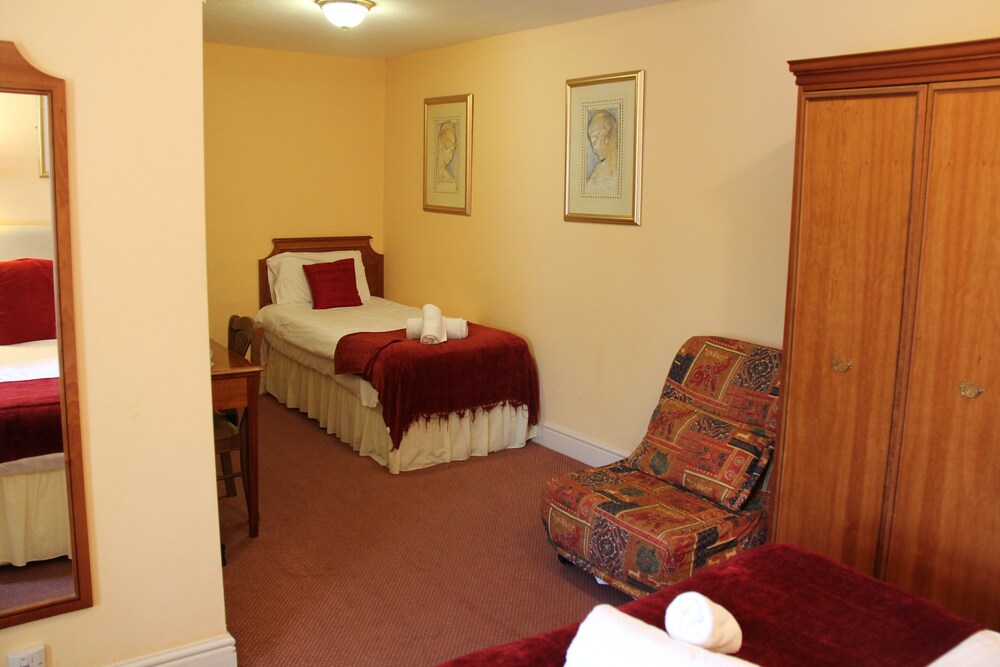 Room, The Oriel Hotel 