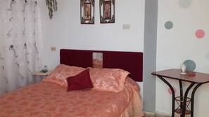 Premium bedding, down comforters, minibar, individually decorated