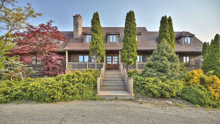 Grand Niagara Estate Lodge