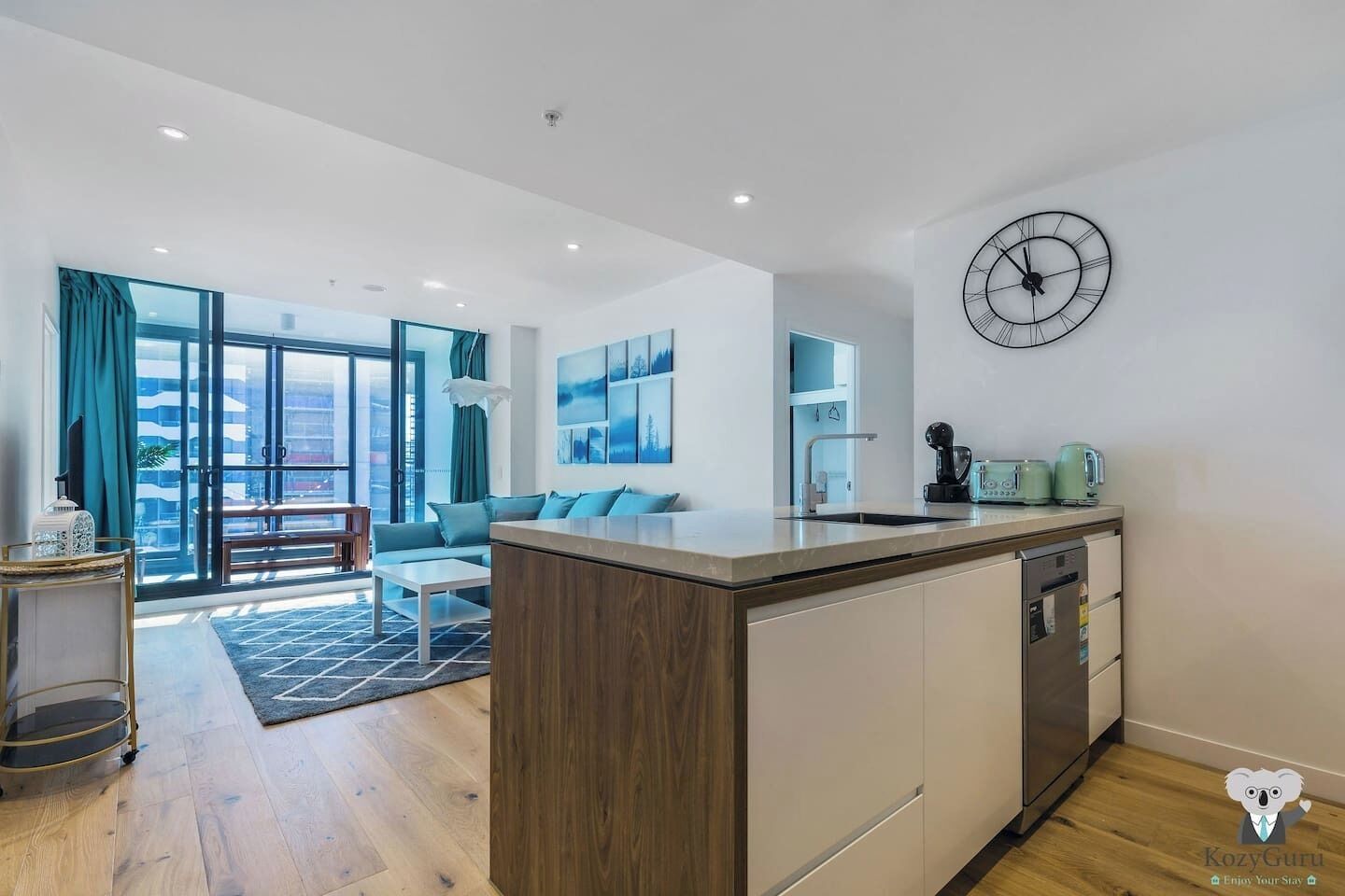 FV Dream 2 BED Apt+ Pool+ Free Parking Qfv211-16