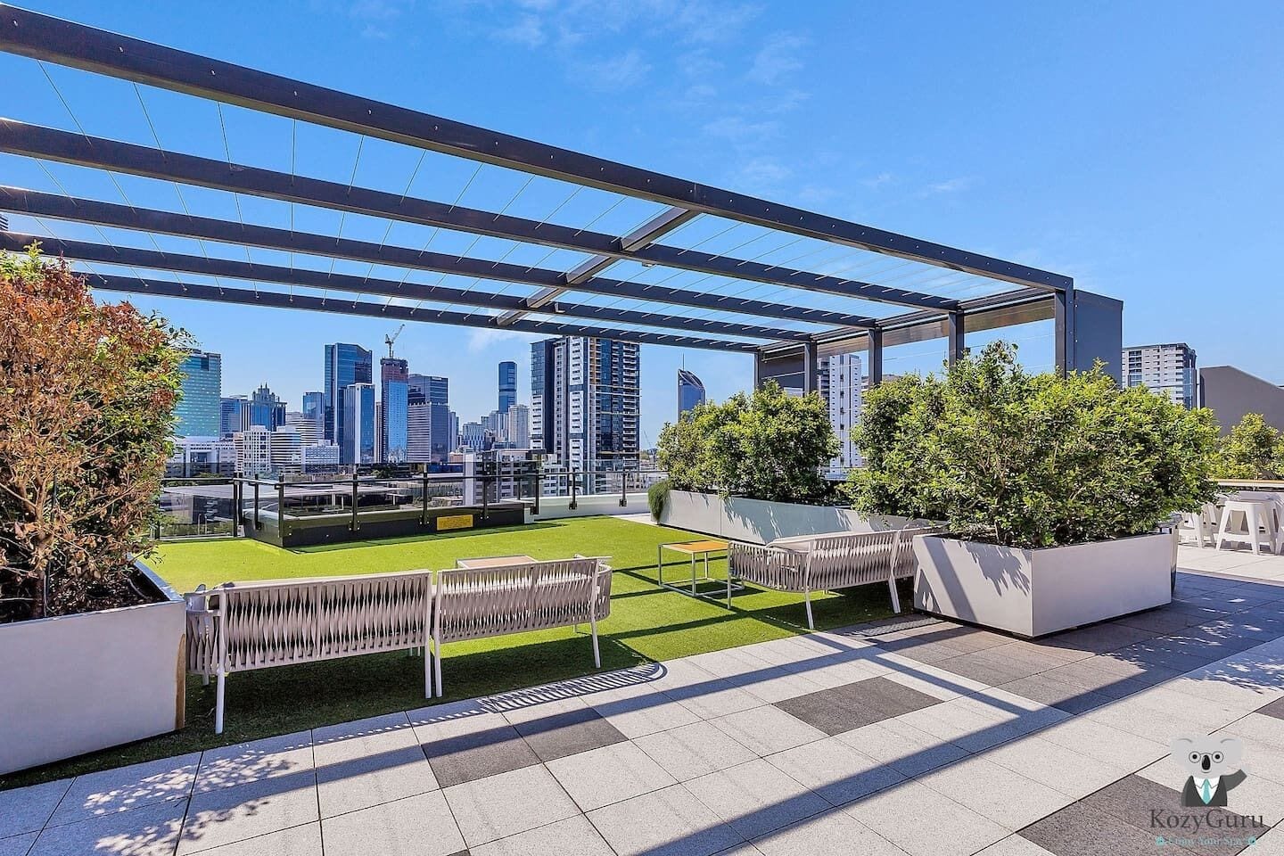 South Brisbane Spacious APT + Free Parking Qsb023