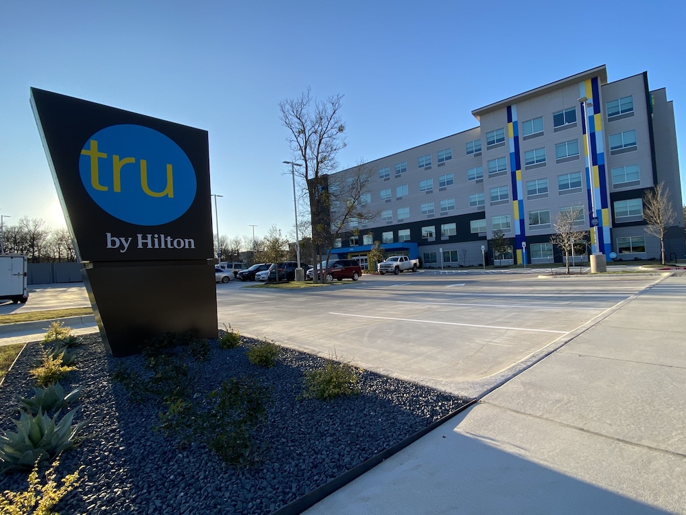 Tru by Hilton Austin Airport, TX in Austin Best Rates & Deals on Orbitz