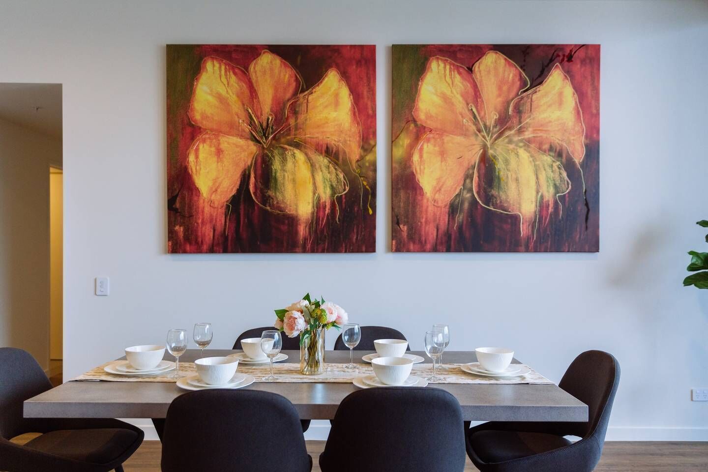 SKY-HIGH, MILLION DOLLAR$ PENTHOUSE @ SOUTH BANK