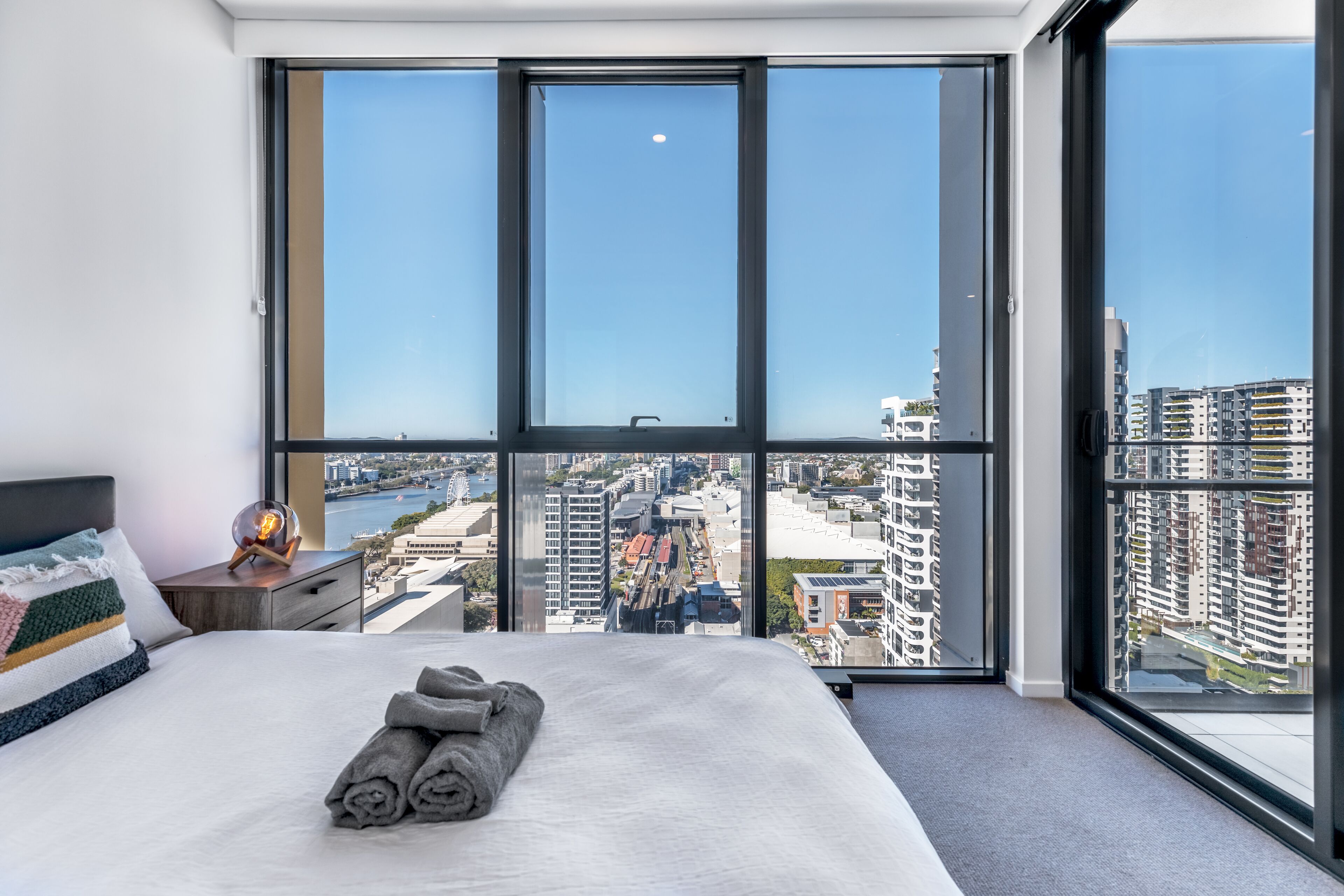 Southbank Hope Street Apartment By SLife