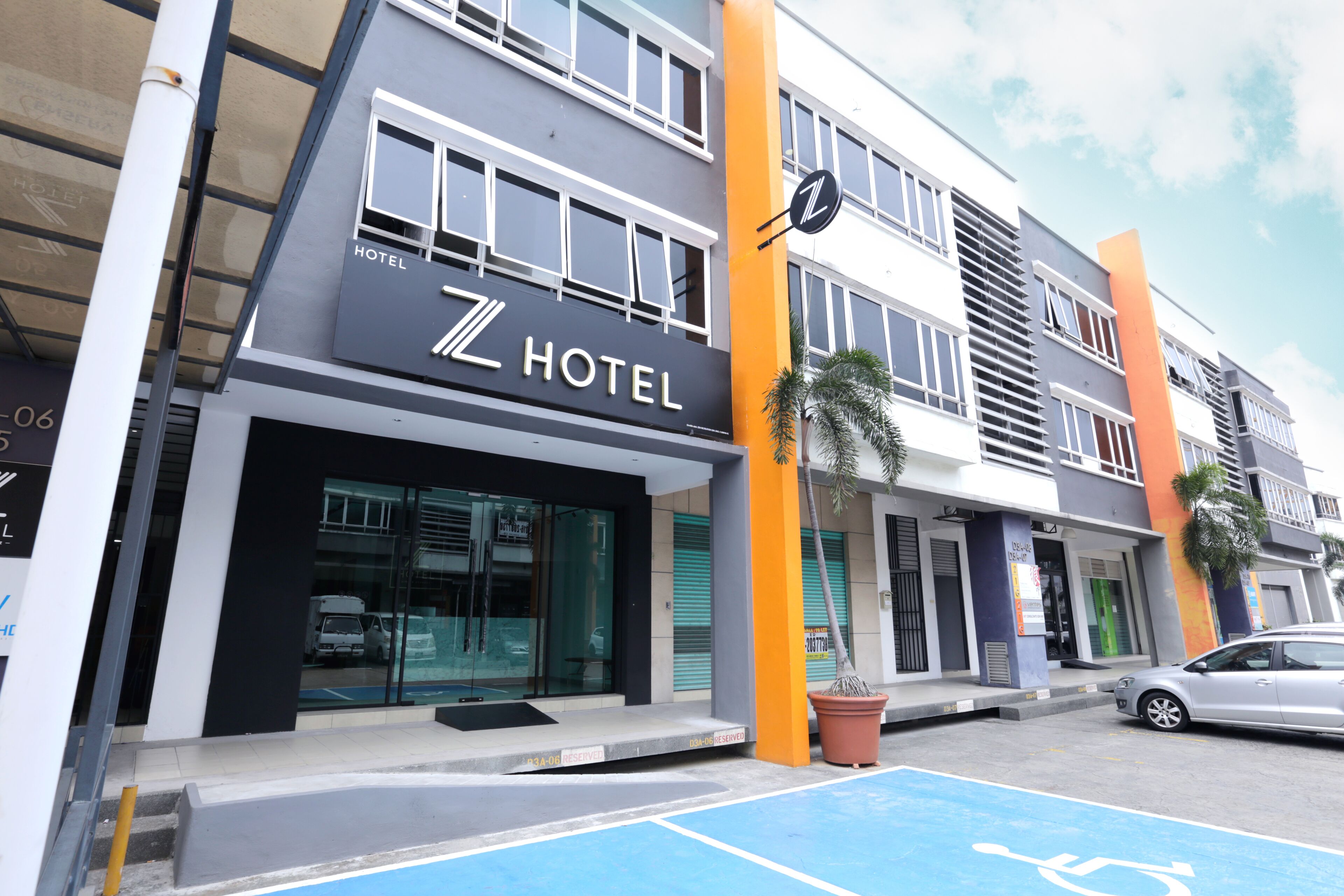 Office Unit With Lift Pusat Perdagangan Dana 1 Jalan Pju 1a 46 Ara Damansara Petaling Jaya Intermediate Shop Office For Rent In Ara Damansara Selangor Iproperty Com My