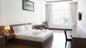 In-room safe, desk, laptop workspace, iron/ironing board