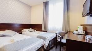 Iron/ironing board, free WiFi, linens, wheelchair access