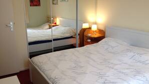 Blackout drapes, linens