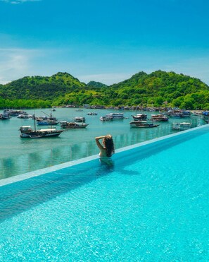 Meruorah Komodo Labuan Bajo: 2022 Room Prices, Deals & Reviews
