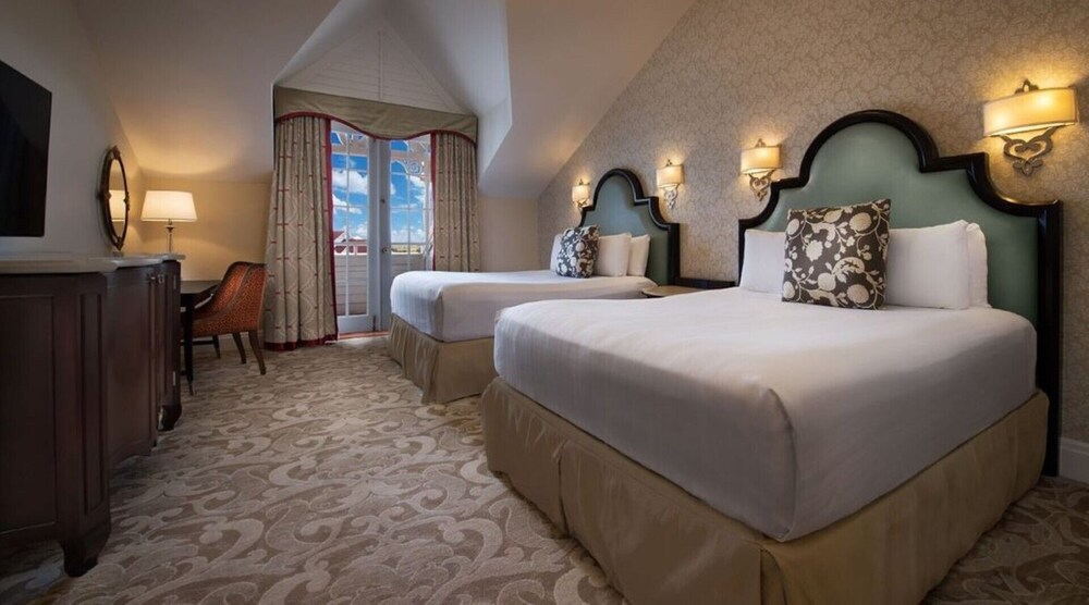 A 1 Bedroom time-share unit Grand Floridian Resort at Disney World. - Bay  Lake | Vrbo