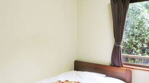 Desk, free WiFi, bed sheets