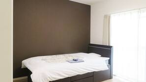 Desk, free WiFi, bed sheets