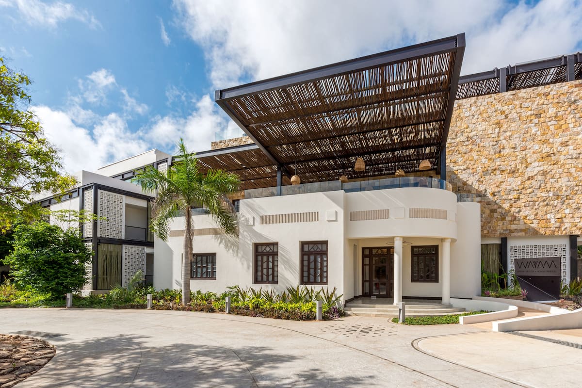 best hotels in merida mexico | ya'ax hotel boutique, pool area