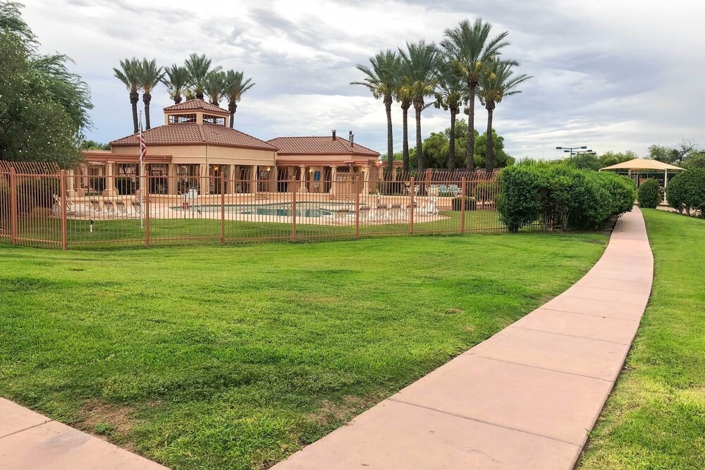 North Tucson Home w/ Patio by Catalina State Park!