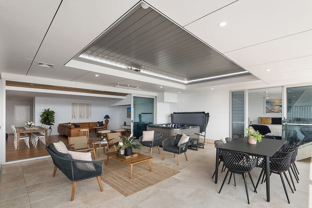 Sea la Vie 2 Luxury Apartment Coffs Harbour Jetty, Pool, Views, Near Beach