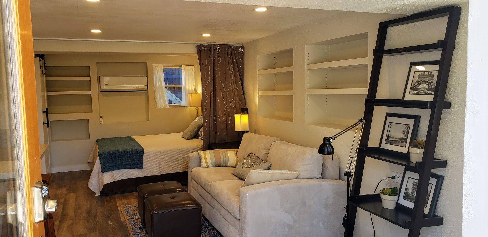 Brand New Stunning and Stylish Apartment in Santa Cruz, United States