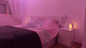 1 chambre, fer et planche à repasser, accès Internet, draps fournis