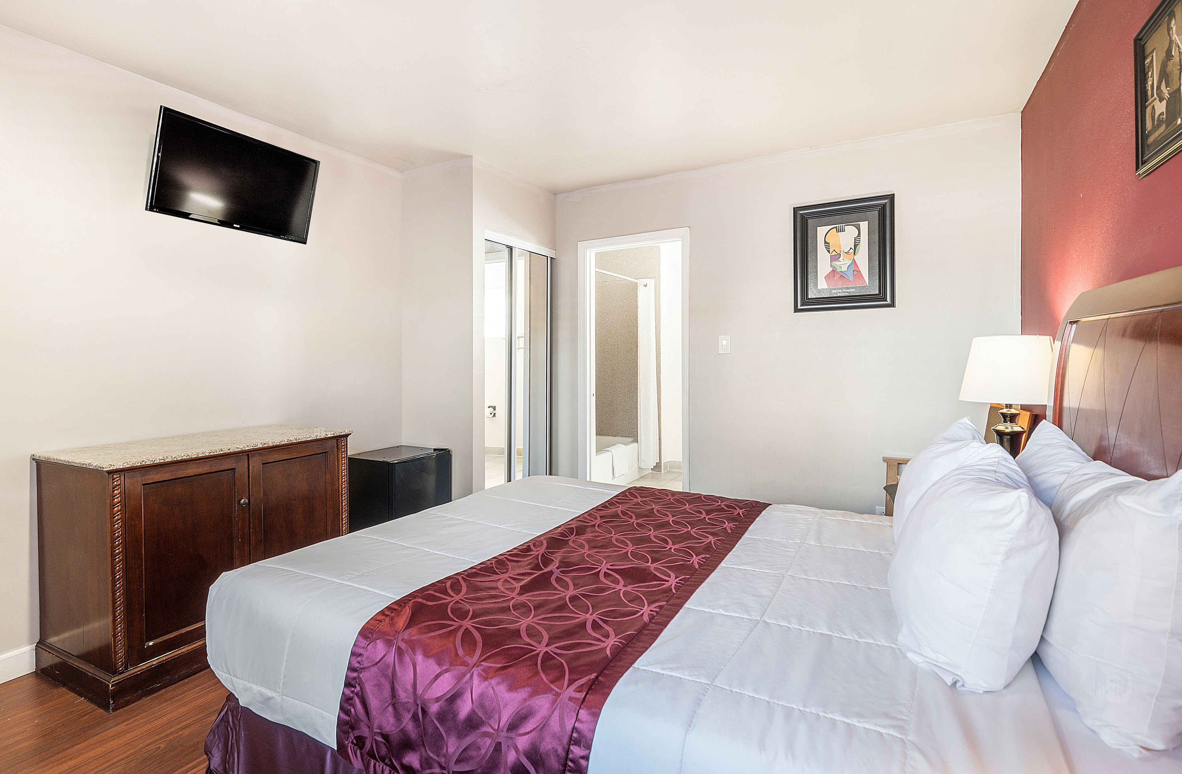 Stuart Hotel In Los Angeles Ca Expedia