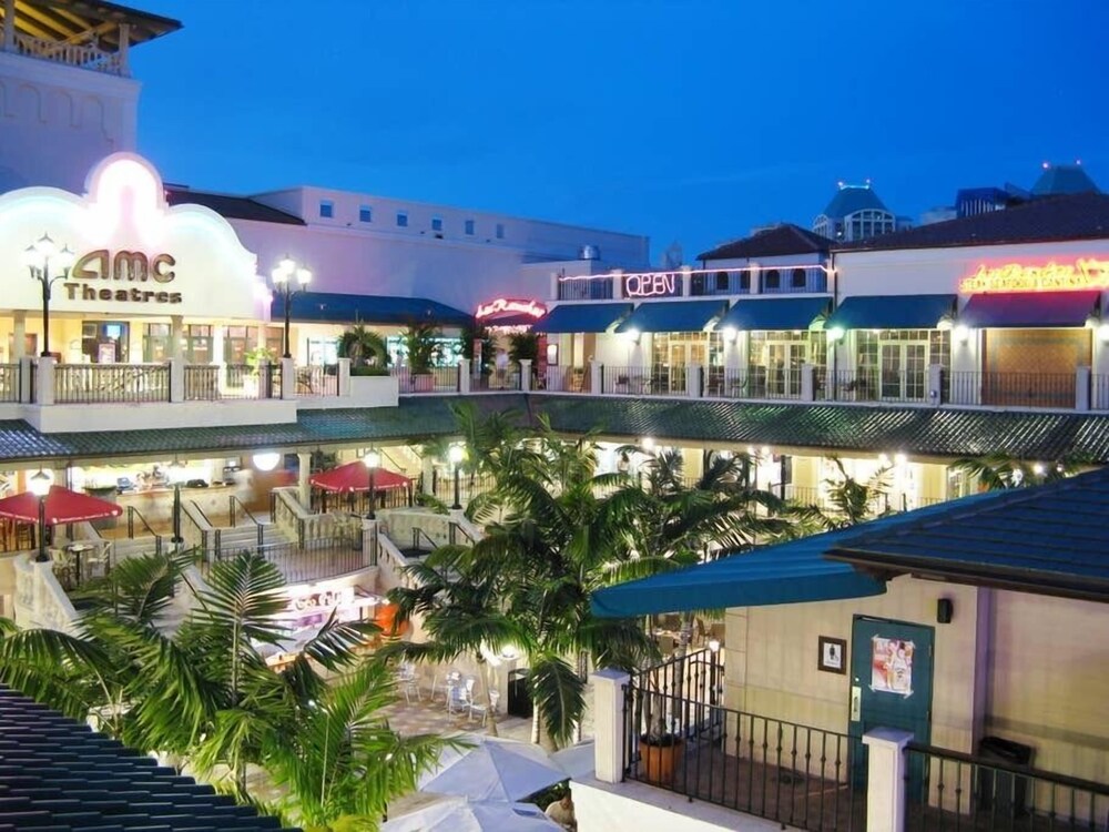 Lateral Sea View, Full Kitchen, Coconut Grove, FREE Park, Pool, Gym