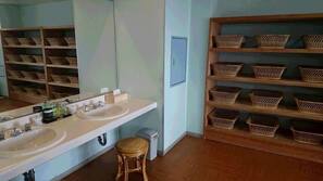 1 bedroom, Internet