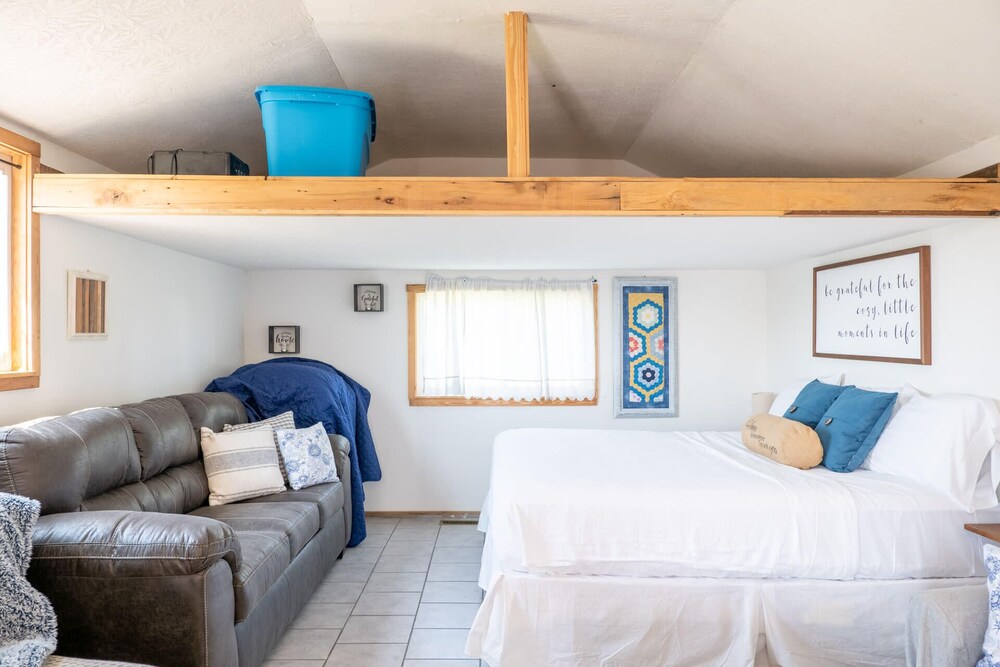 Cozy Cabin near Ark! Adam and Eve's Retreat