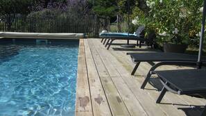 Piscine extérieure (ouverte en saison)