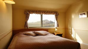 1 bedroom, desk, free WiFi