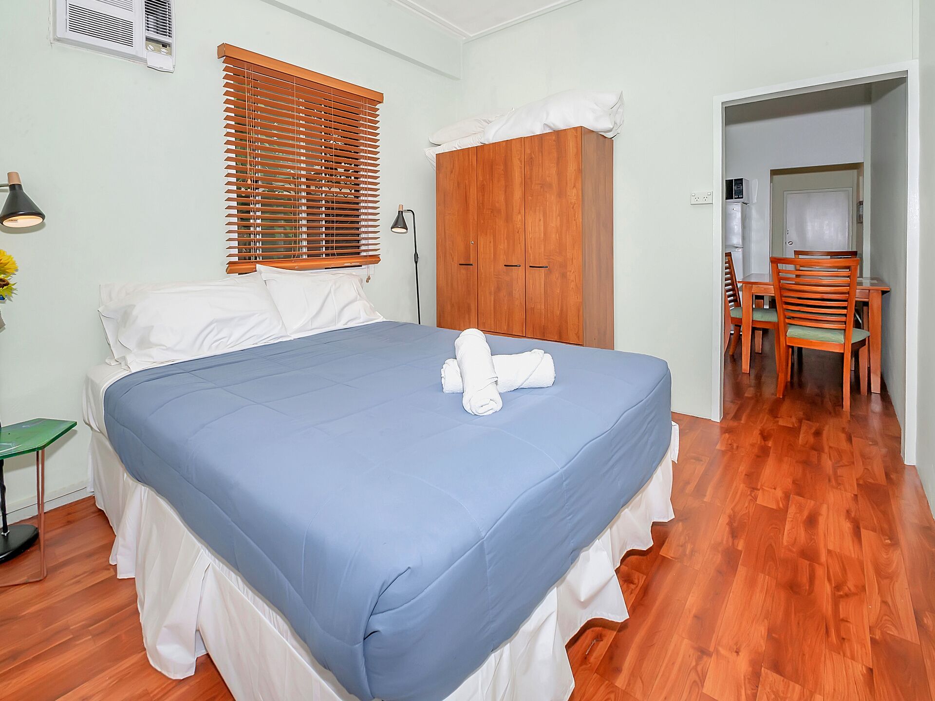 Easy Going Holiday unit on McKenzie MK4