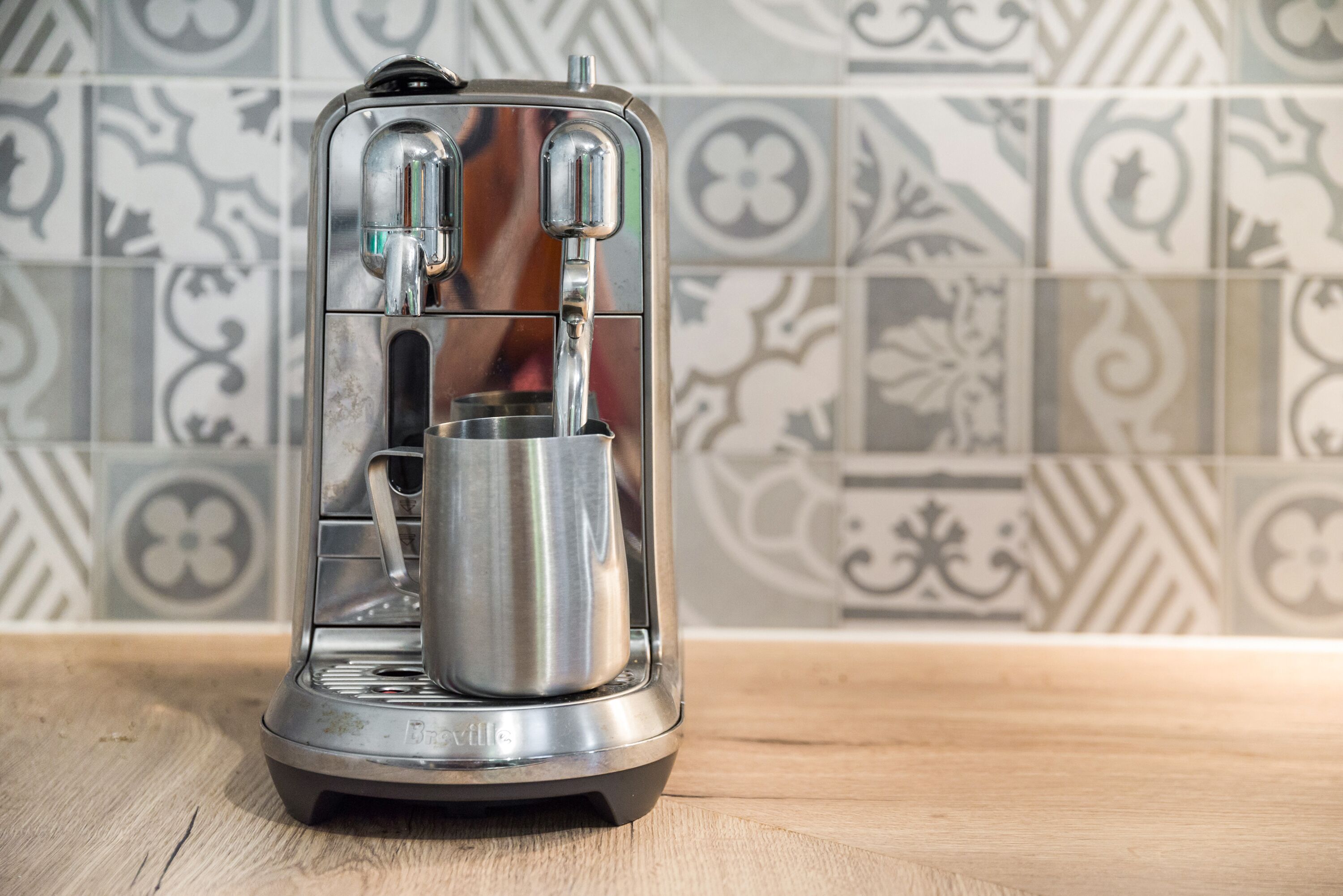 Rare! Modern Unit w/ Private Fenced garden Close to The Beach PC4