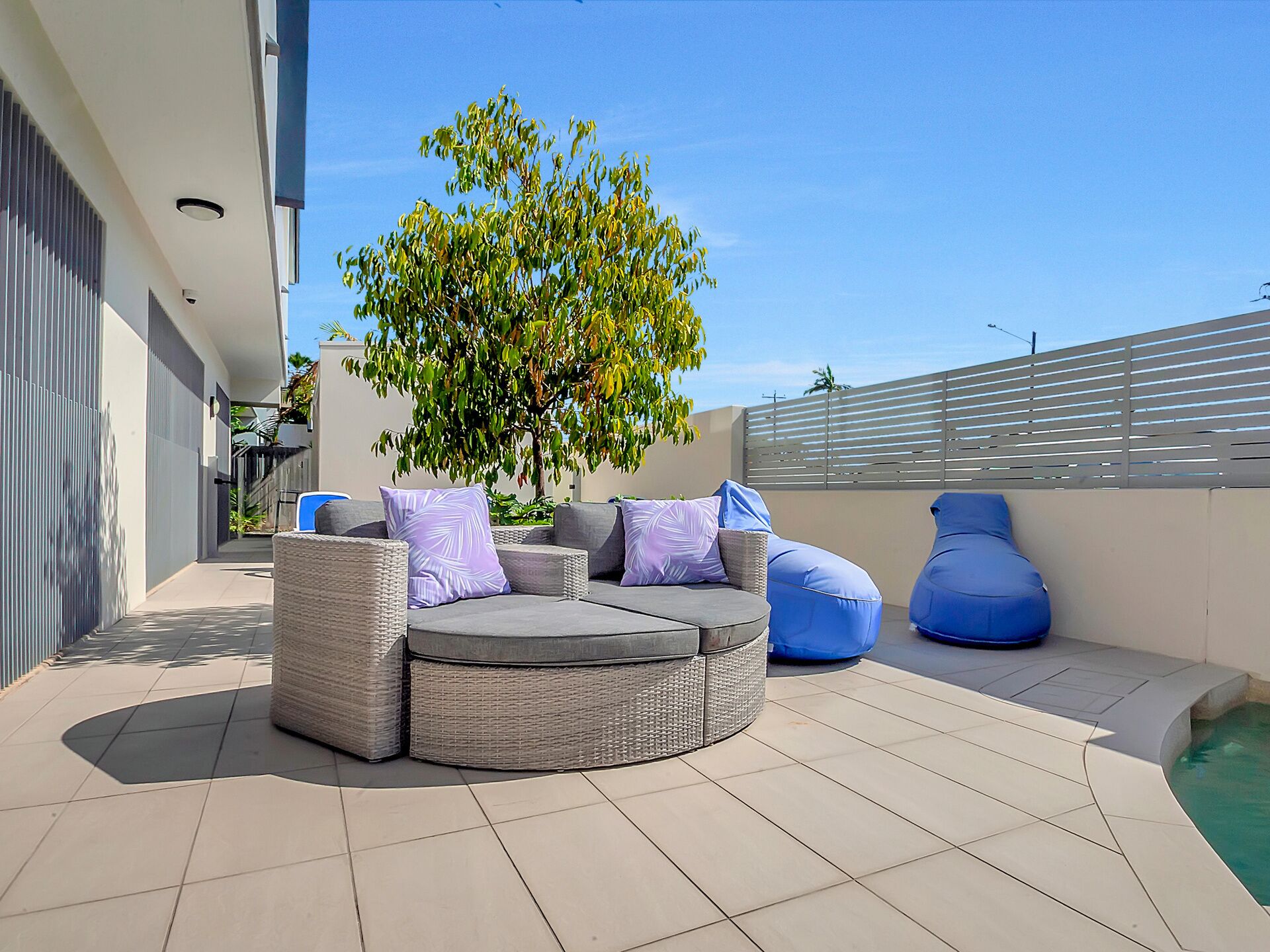 Superior Luxury Apartment In The City