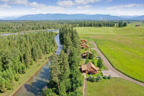 Hotels Near Whitefish Fca Airport With Free Shuttle Ebookers Com