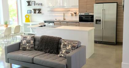 Luxury 2 Bedroom Apartment Downtown Halifax - Free Parking