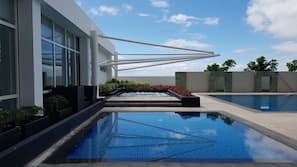 3 outdoor pools