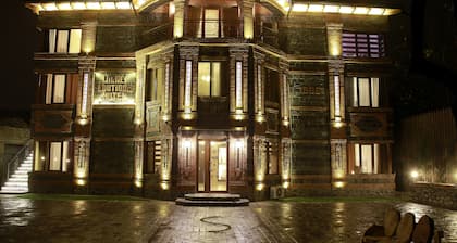 MinAli Boutique Hotel