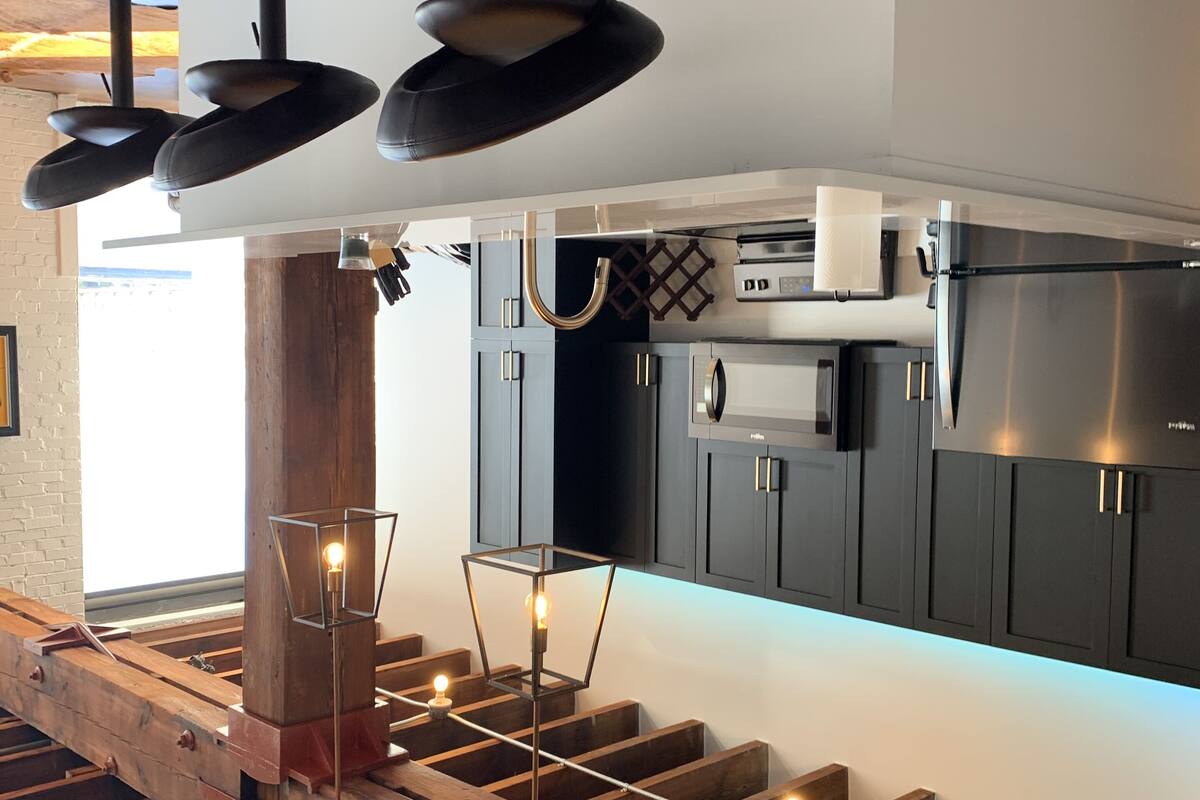 1 Bedroom Loft Steps From Saint Louis Arch 2021 Room Prices 1 Bedroom Loft Steps From Saint Louis Arch 2021 Room Prices