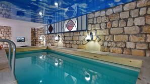 Piscine couverte