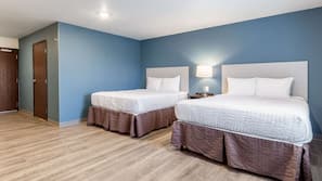 indianapolis woodspring castleton suites workspace ironing bedding desk laptop iron premium