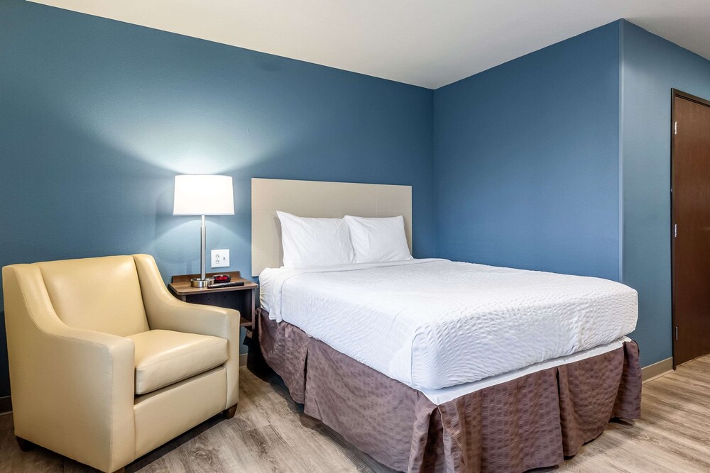 WoodSpring Suites Indianapolis Castleton