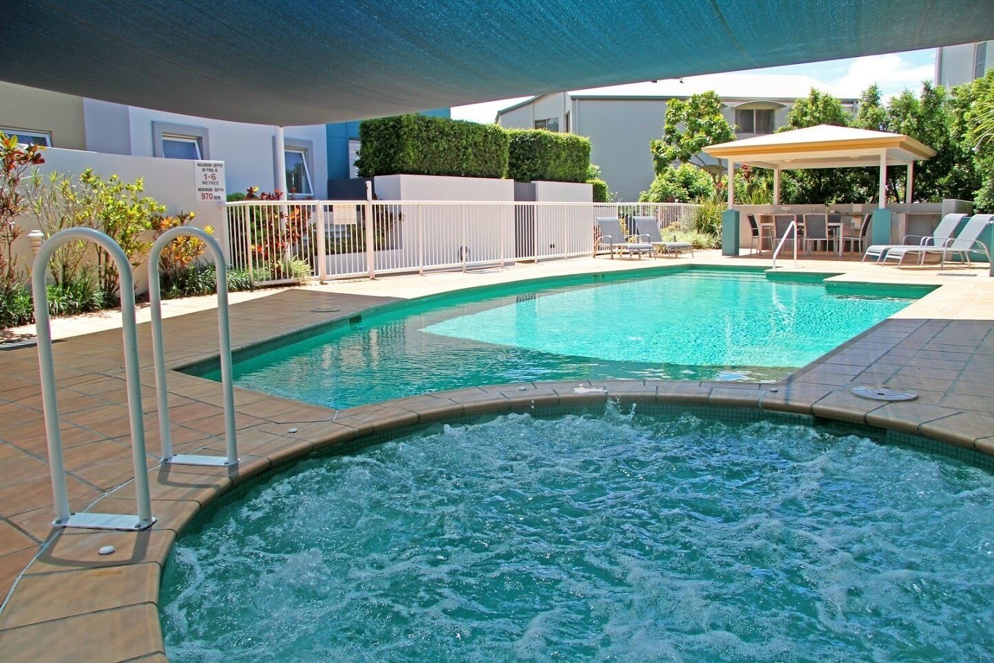 3BR Coolum Beach Escape 🌴Deck😎Pool💦Spa🎾Tennis