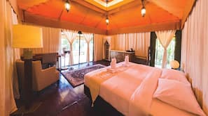 Egyptian cotton sheets, premium bedding, pillowtop beds, in-room safe