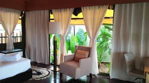Egyptian cotton sheets, premium bedding, pillowtop beds, in-room safe