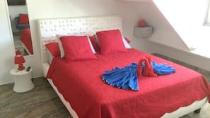 In-room safe, iron/ironing board, free WiFi