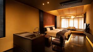 1 bedroom, desk, free WiFi, linens