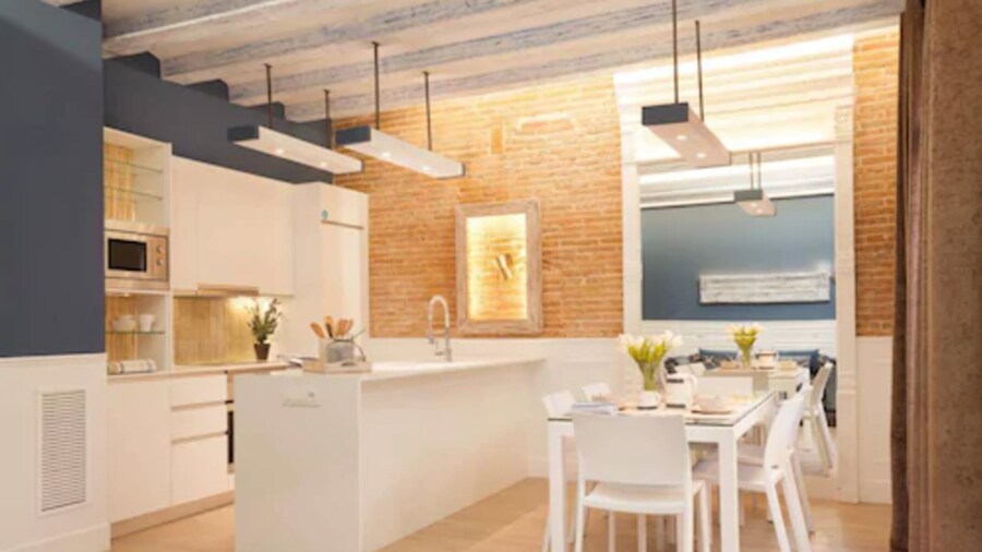 Enjoybcn Colon Apartments