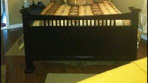 1 bedroom, iron/ironing board, Internet, linens