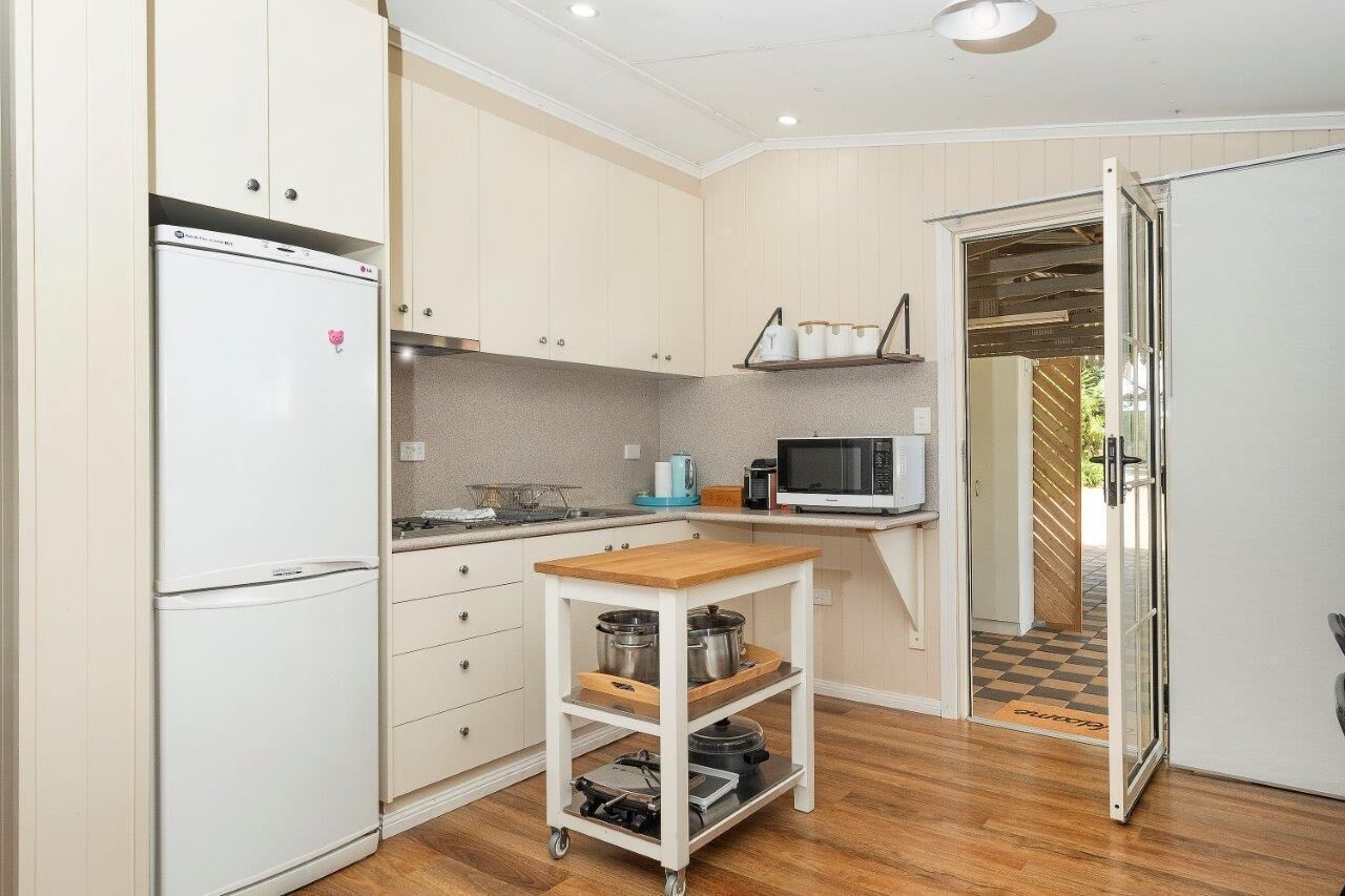 "The Shed" in Historic Precinct walking distance to the City Center