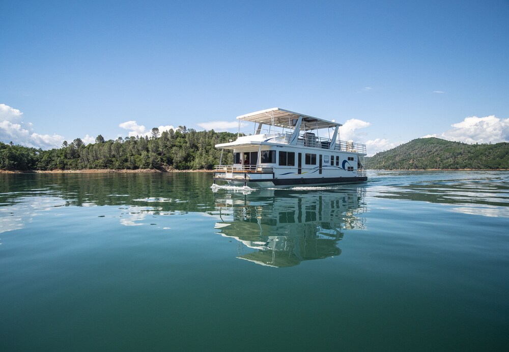 Shasta Marina at Packers Bay's Thoroughbred Houseboat, Lakehead Room Prices & Reviews Travelocity