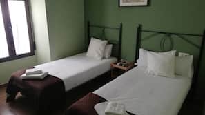 Free WiFi, linens