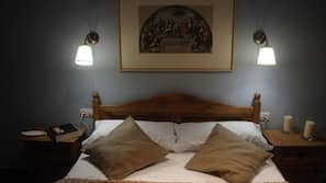 Free WiFi, linens