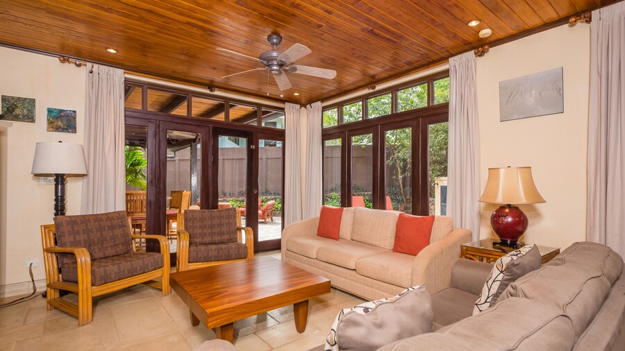 Jet Luxury at Langosta BeachResortVillas